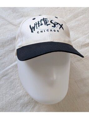 Vintage Chicago White Sox Two Tone Script Logo Embroidered Snap Back Hat Logo 7